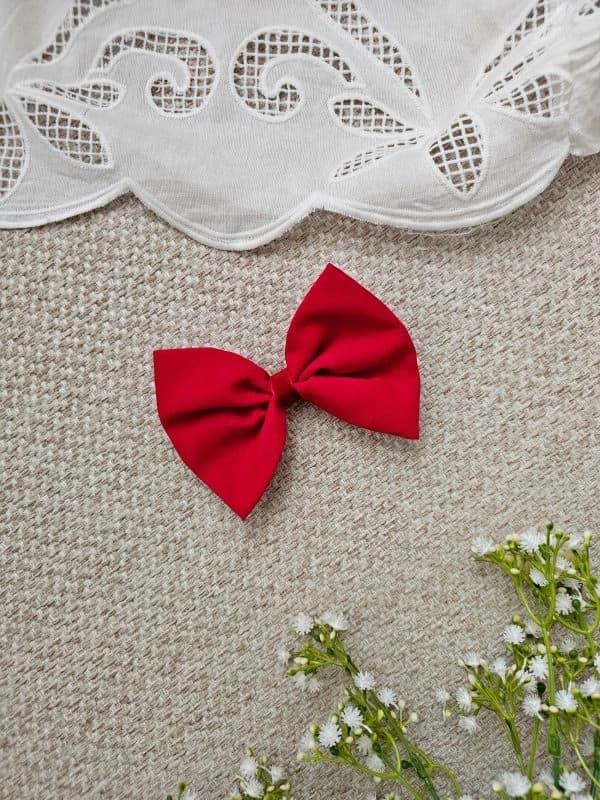 گل سر قرمز ست لباس کد 1049