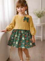 پیراهن گل دار کودک