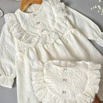 پیراهن سفید کودک